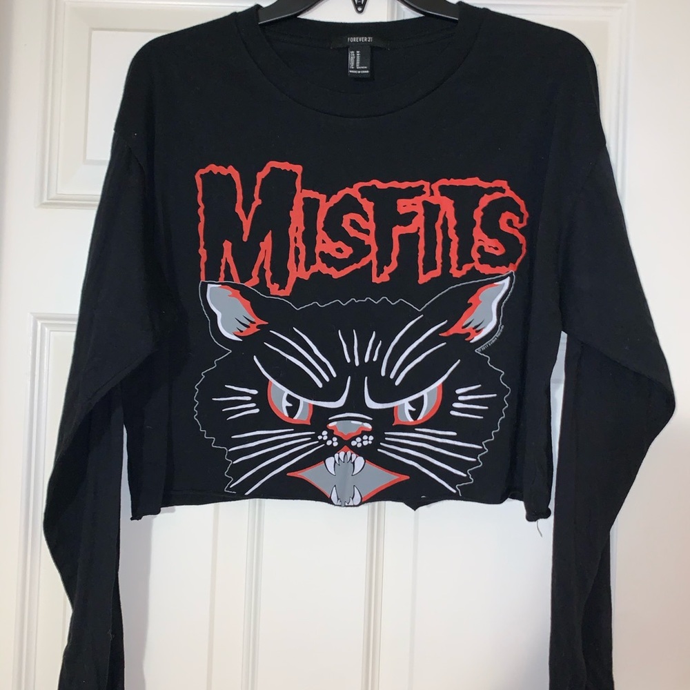 forever 21 black misfits crop top